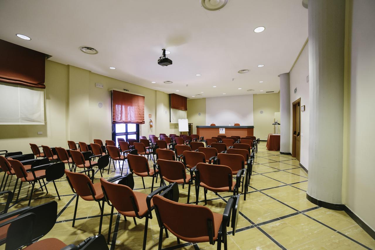 Hotel Residence Federiciano Valenzano Exterior photo