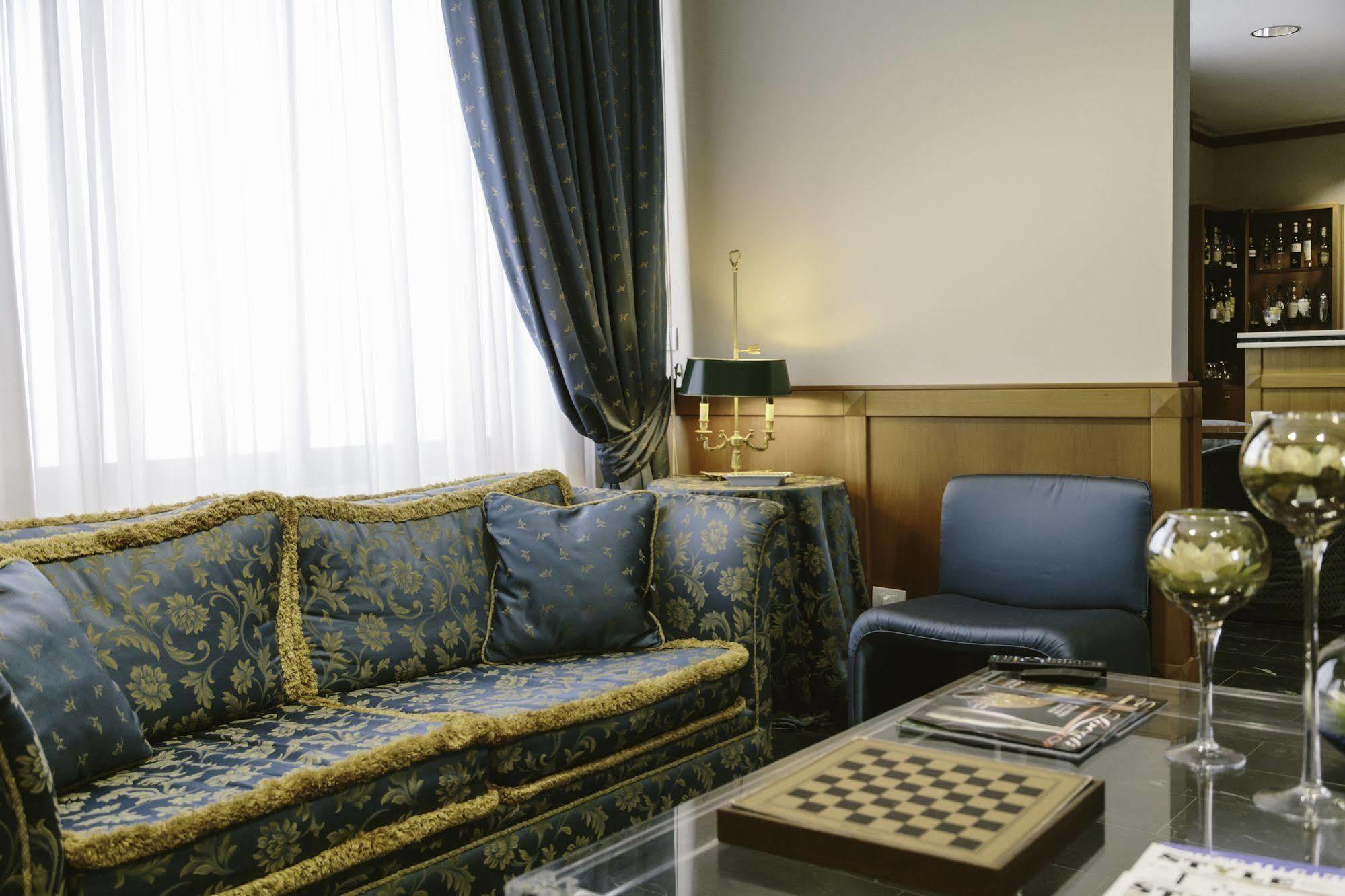 Hotel Residence Federiciano Valenzano Exterior photo